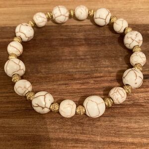 Handmade Elegant Gold and Cream Beaded Bracelet